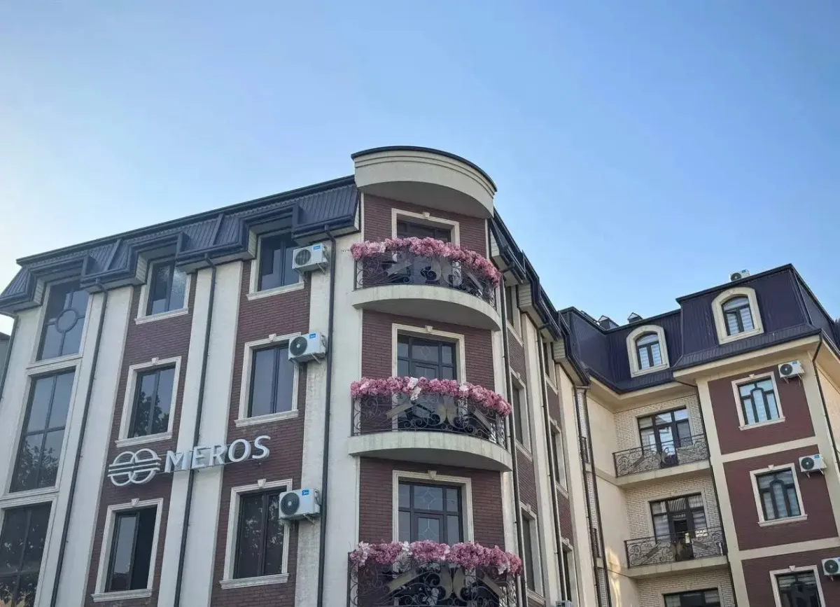 iGaming-Demo mit Aufmerksamkeit für Einsatz und Rundenanzeige